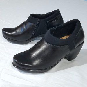 Naot black lowcut ankle booties (sz 36)
